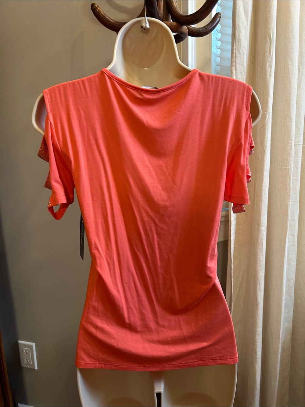 bebe Coral Ruffle Cold-Shoulder Logo Tee - Picture 2 of 4